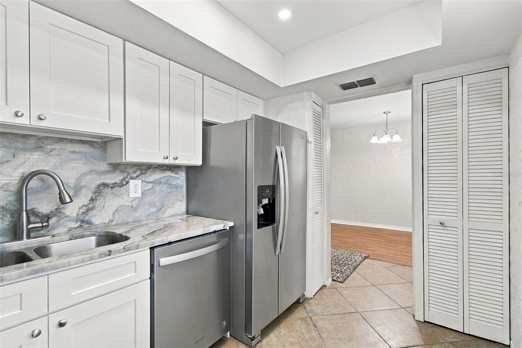 3036 Eastland Boulevard - Photo 8