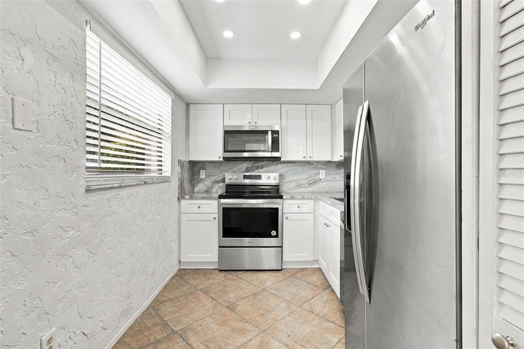 3036 Eastland Boulevard - Photo 6
