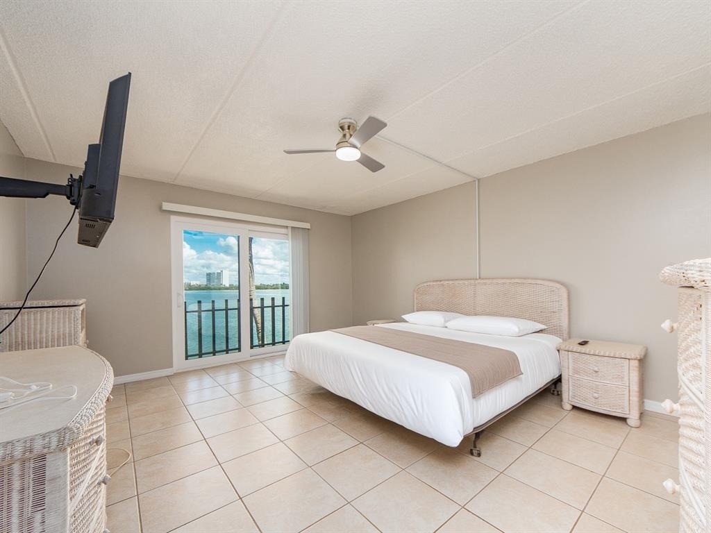 868 Bayway Boulevard - Photo 16