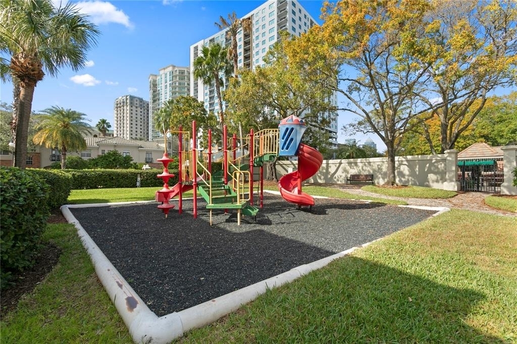1040 Normandy Trace Road - Photo 35