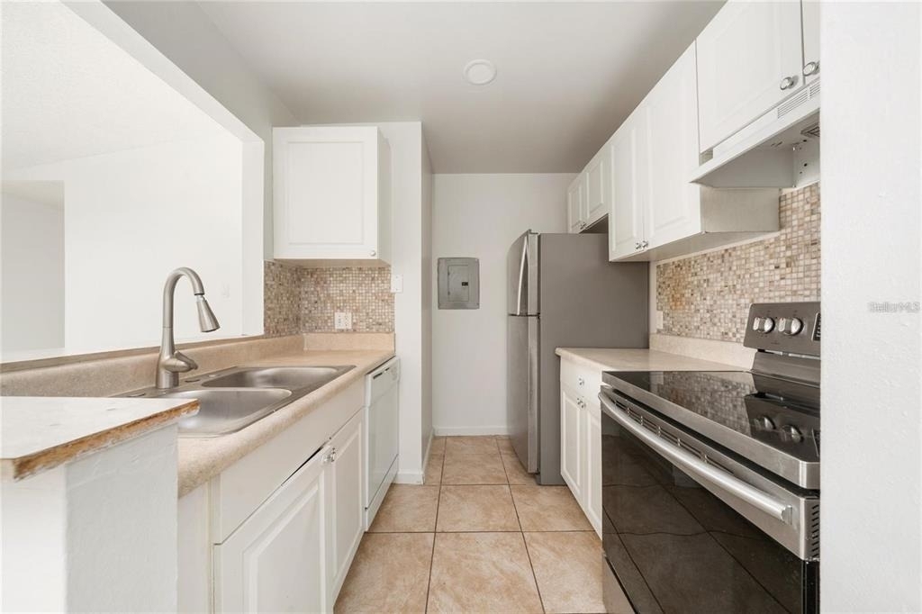 3849 Bay Club Circle - Photo 5