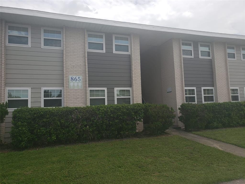 865 Sky Lake Circle - Photo 0