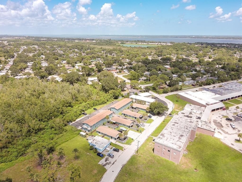 1327 W Point Drive - Photo 13
