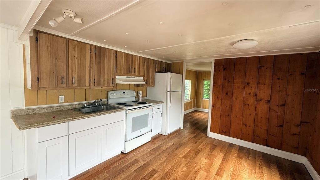 115 Whitfield Street - Photo 11