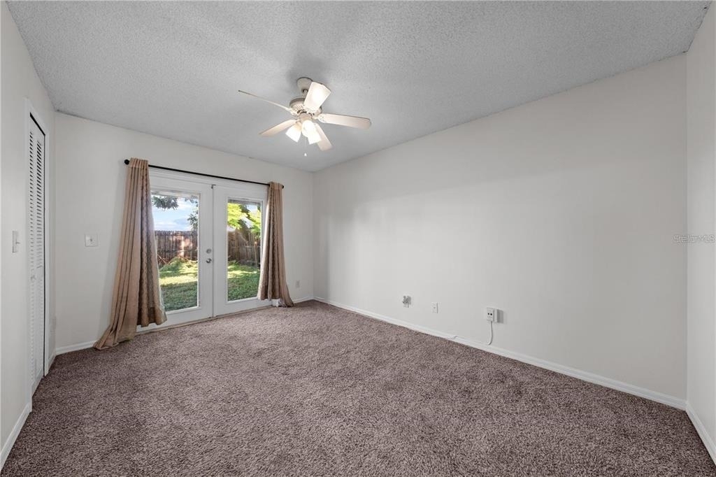 1094 Martin Boulevard - Photo 25