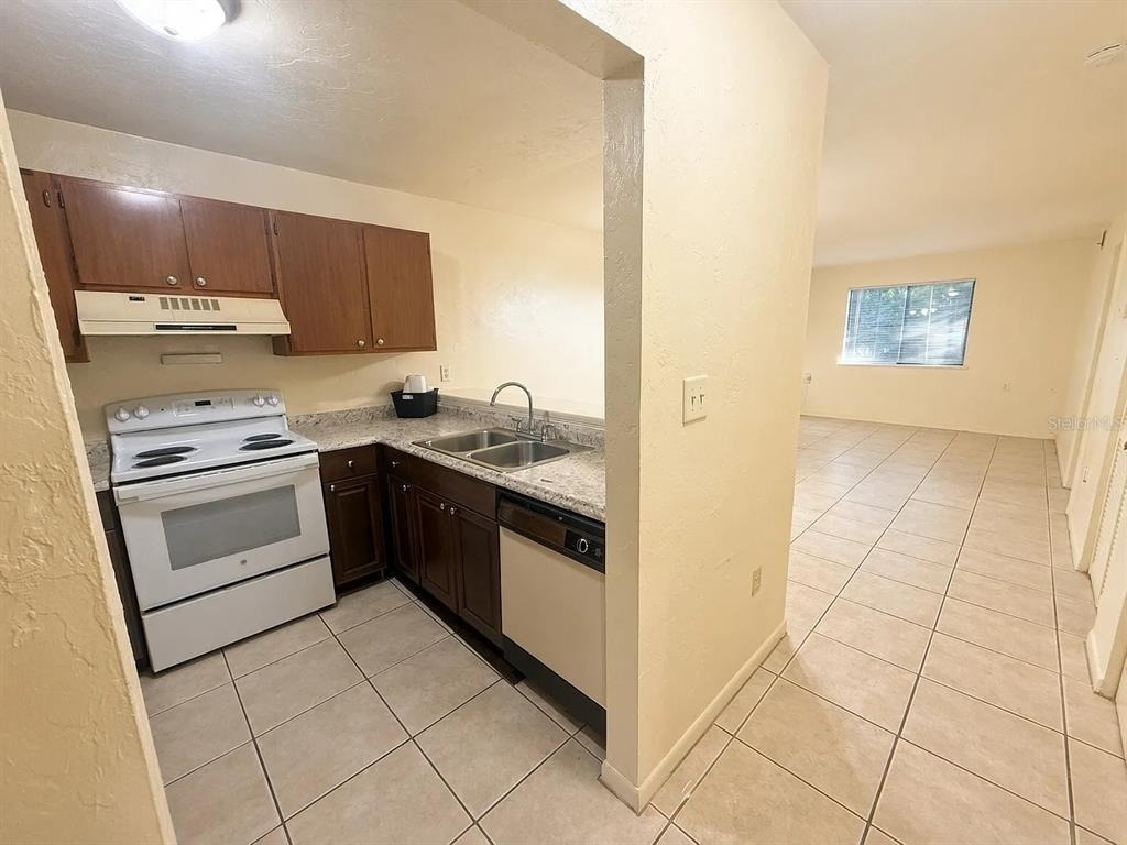 75 Se 16th Avenue - Photo 2