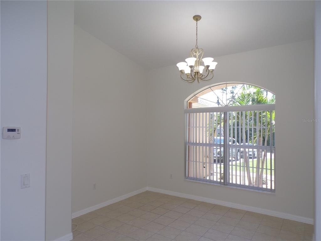 17104 Kellog Avenue - Photo 32