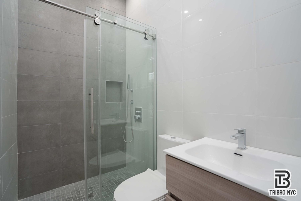 62-15 Catalpa Avenue - Photo 3