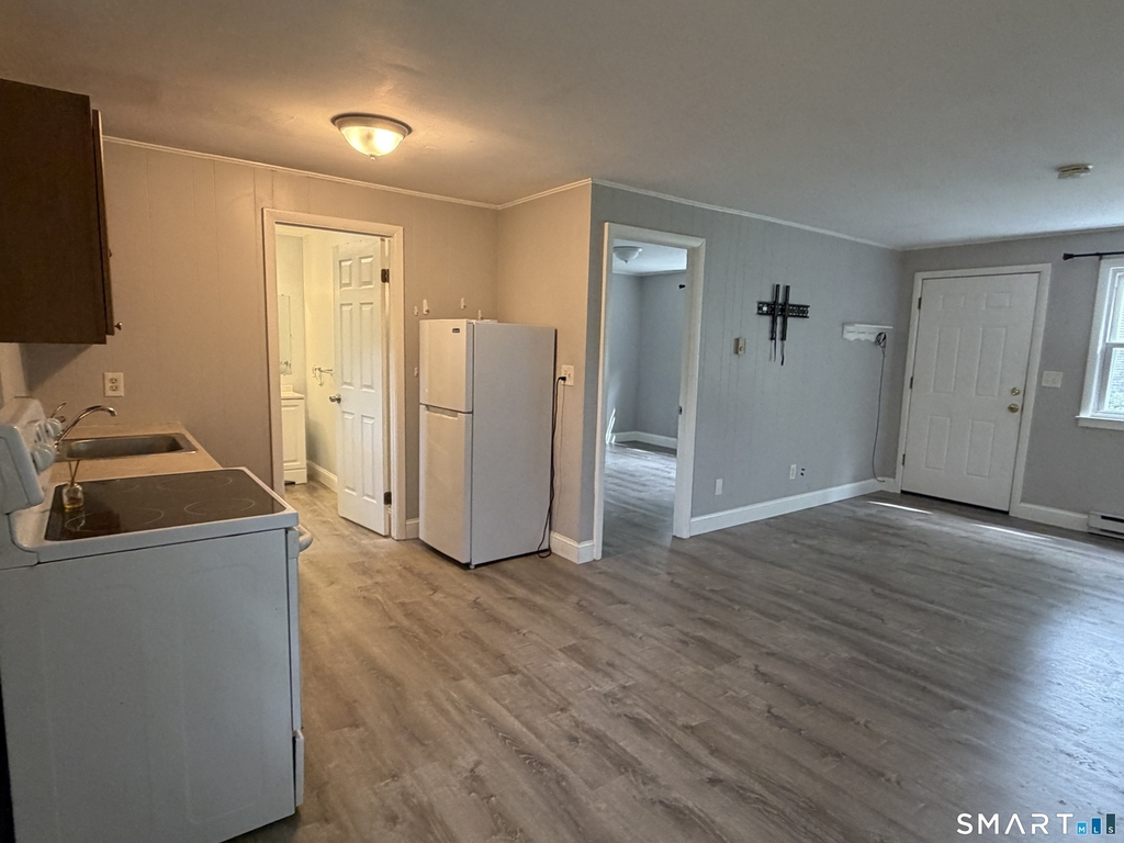54 Monroe Street - Photo 4