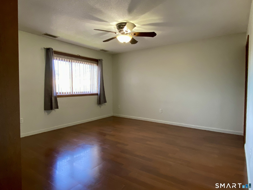 1104 Summer Hill Drive - Photo 10