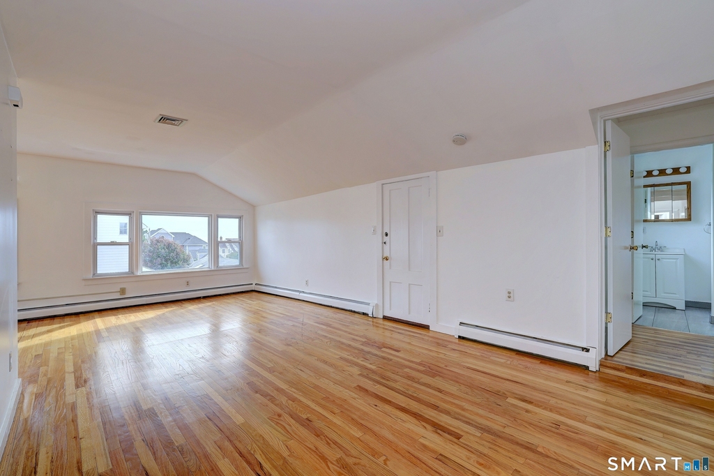 83 Hawley Avenue - Photo 4