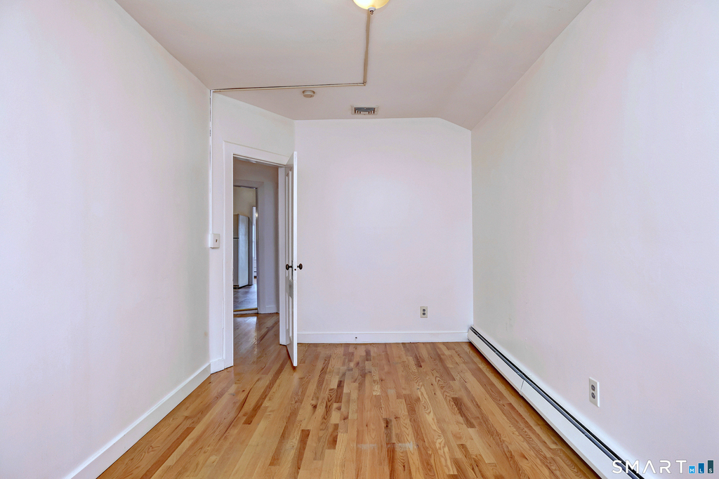 83 Hawley Avenue - Photo 18