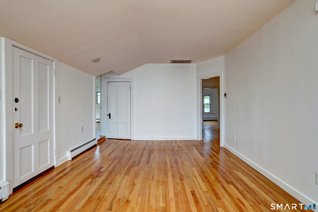 83 Hawley Avenue - Photo 5
