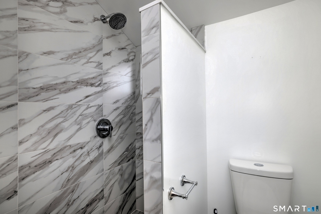 83 Hawley Avenue - Photo 25