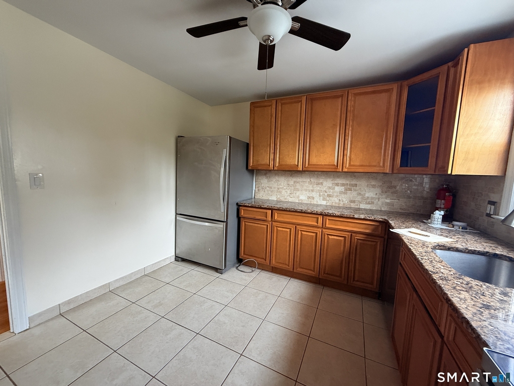 40 Travis Avenue - Photo 4