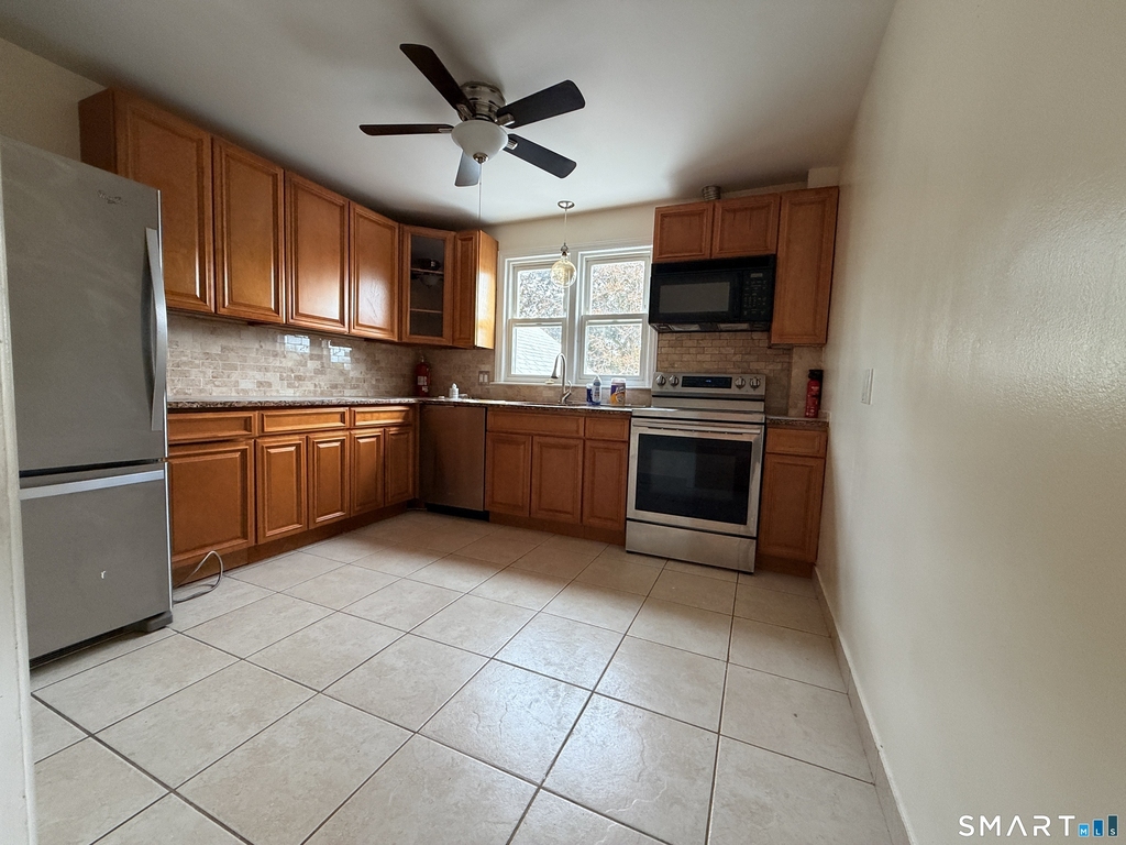 40 Travis Avenue - Photo 3