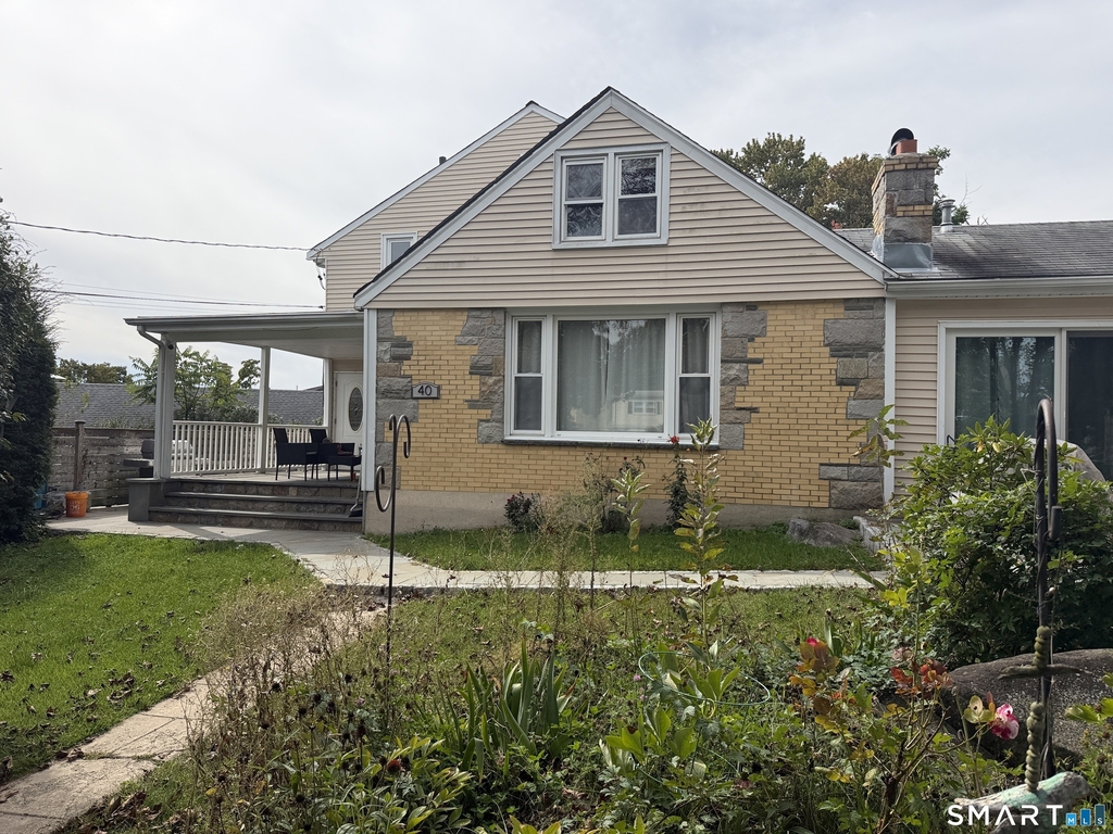40 Travis Avenue - Photo 0