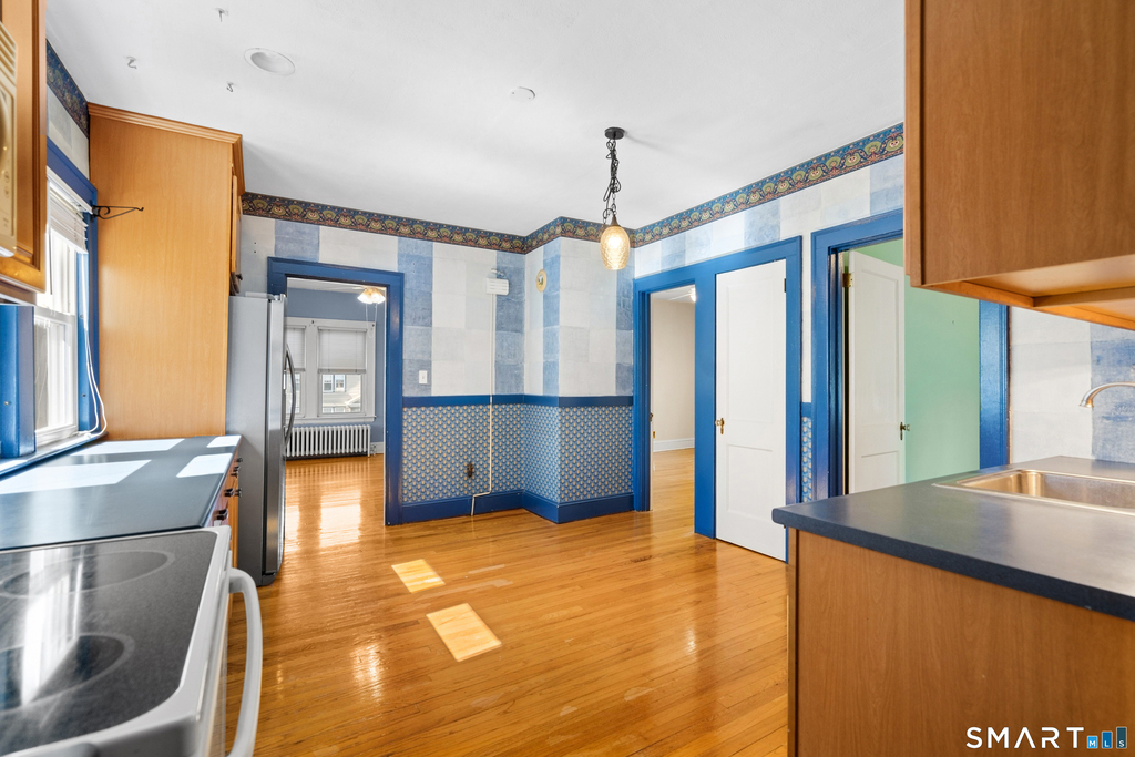 118 Cambridge Street - Photo 2