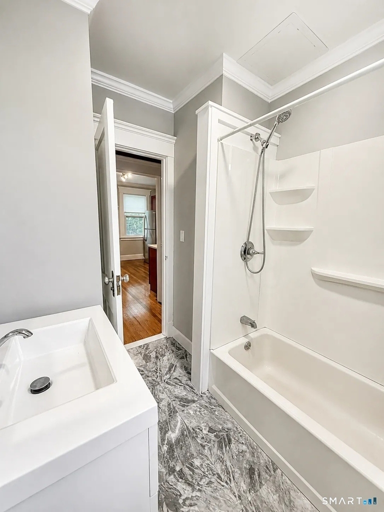 207 Helen Street - Photo 6