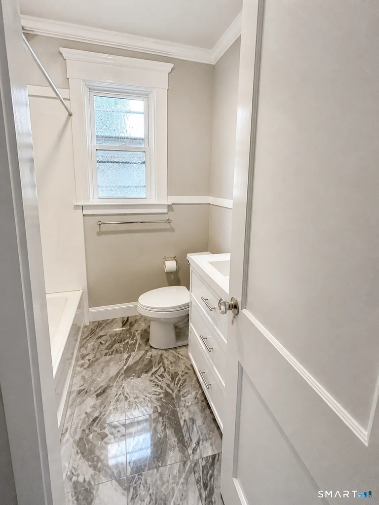 207 Helen Street - Photo 7