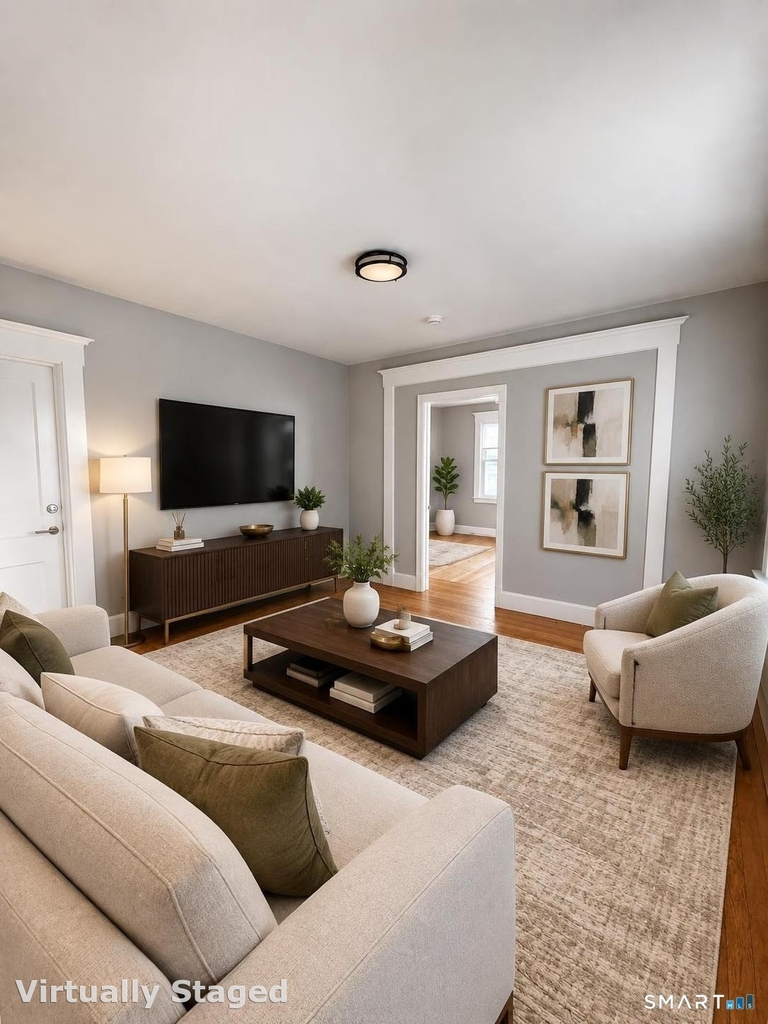 207 Helen Street - Photo 2