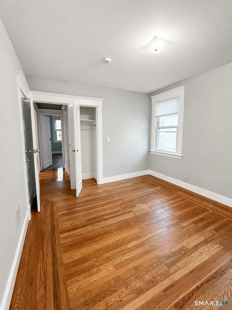 207 Helen Street - Photo 5