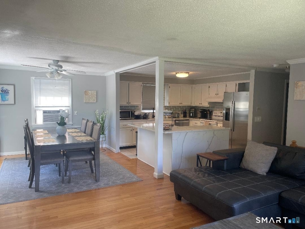 10 Pleasant Street - Photo 4