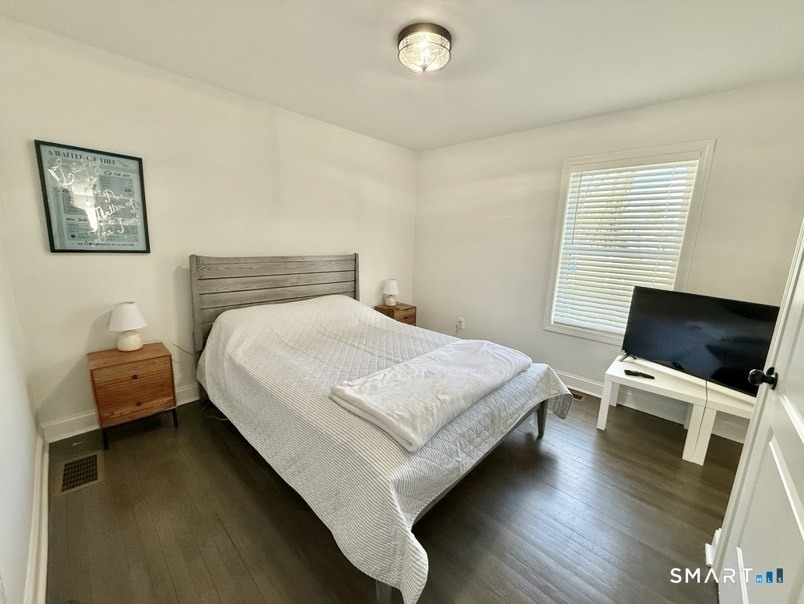 39 Edgefield Avenue - Photo 14