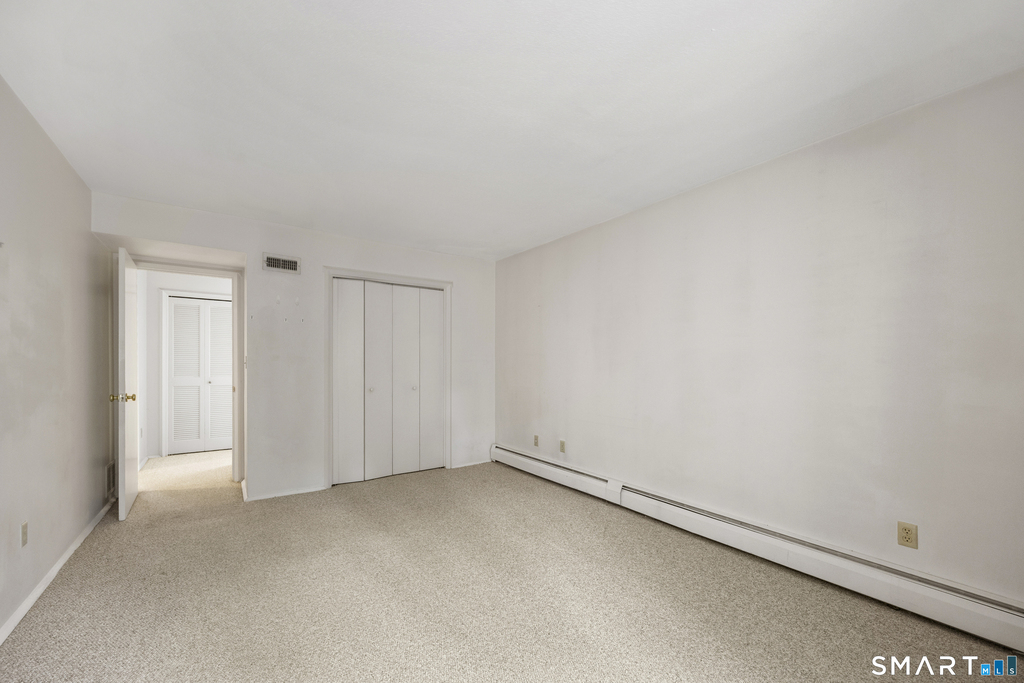 2 Earls Court - Photo 14