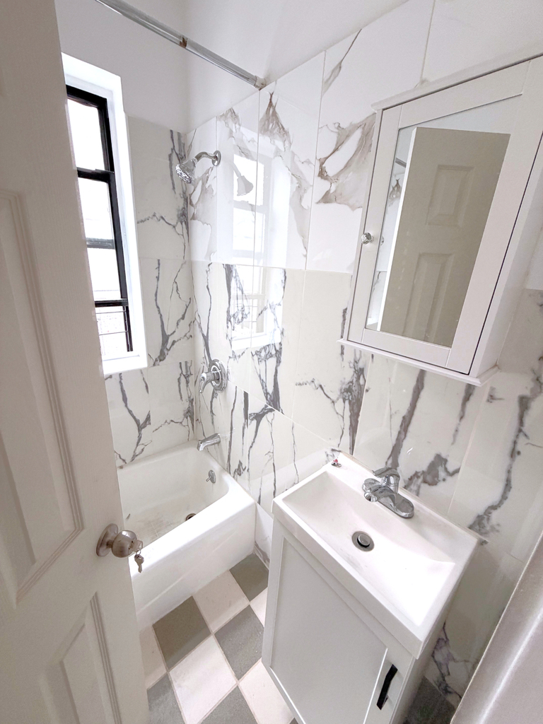 26-10 18th Street - Photo 10