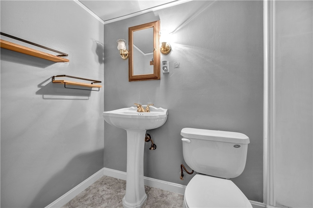 616 Rossmore Ave - Photo 19