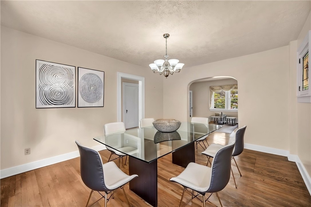 616 Rossmore Ave - Photo 6