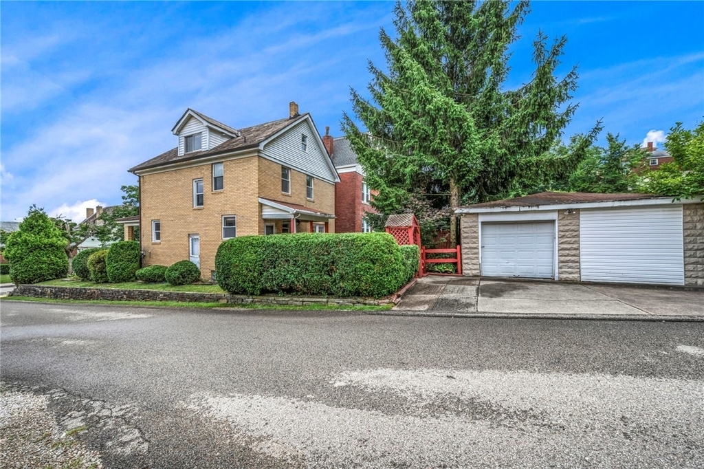 616 Rossmore Ave - Photo 24