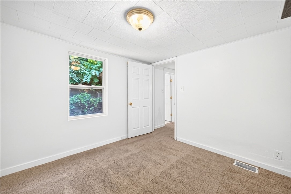 204 E Jefferson St - Photo 15
