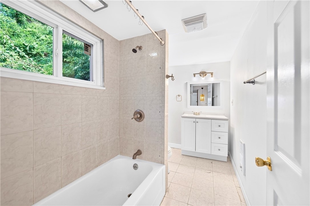 204 E Jefferson St - Photo 17