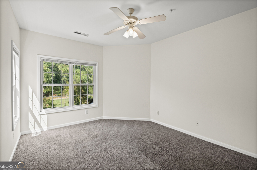 8806 Fairview Bluff Road - Photo 18