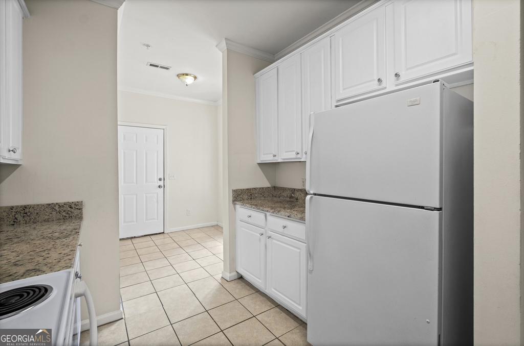 8806 Fairview Bluff Road - Photo 5