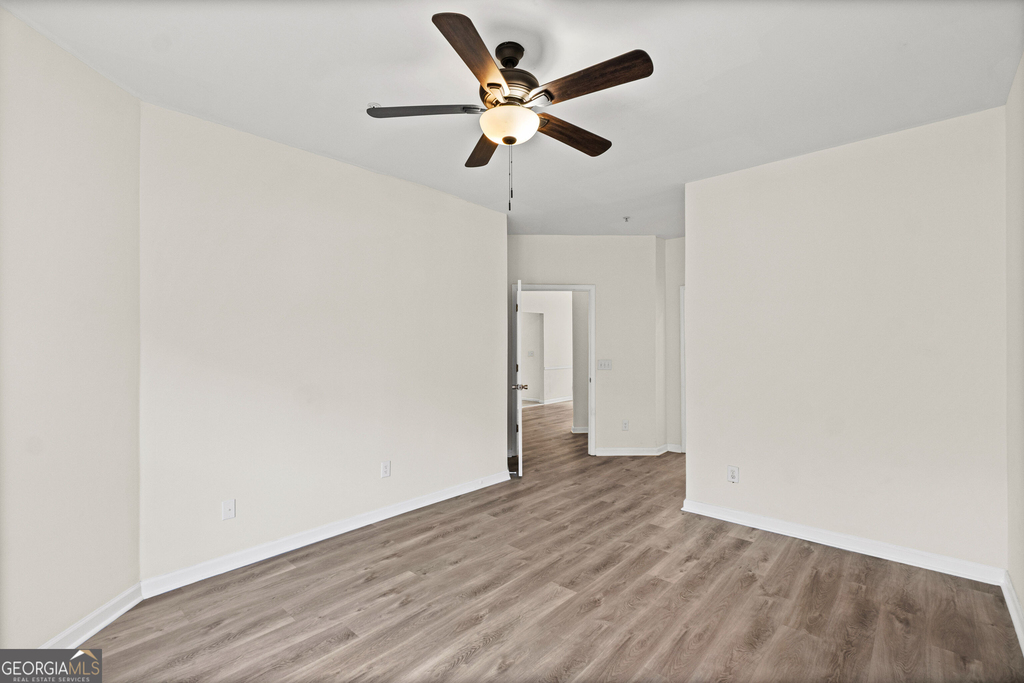 8806 Fairview Bluff Road - Photo 10