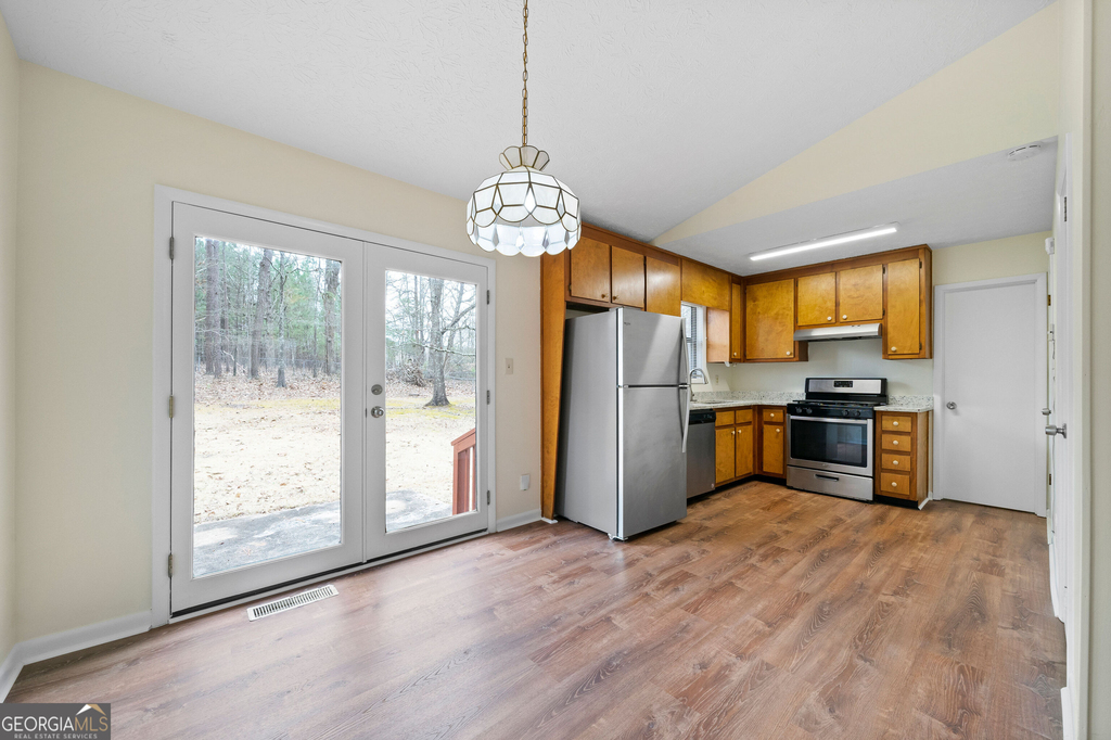 1358 Hardy Circle - Photo 8