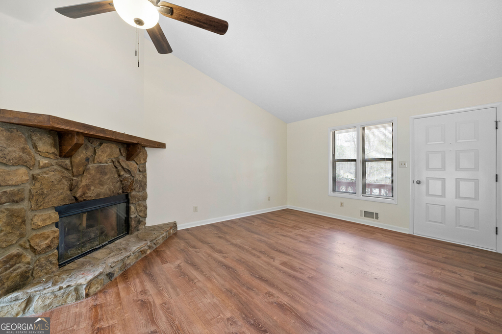 1358 Hardy Circle - Photo 5