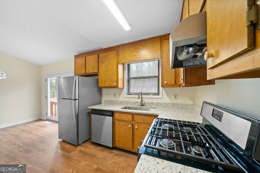 1358 Hardy Circle - Photo 10