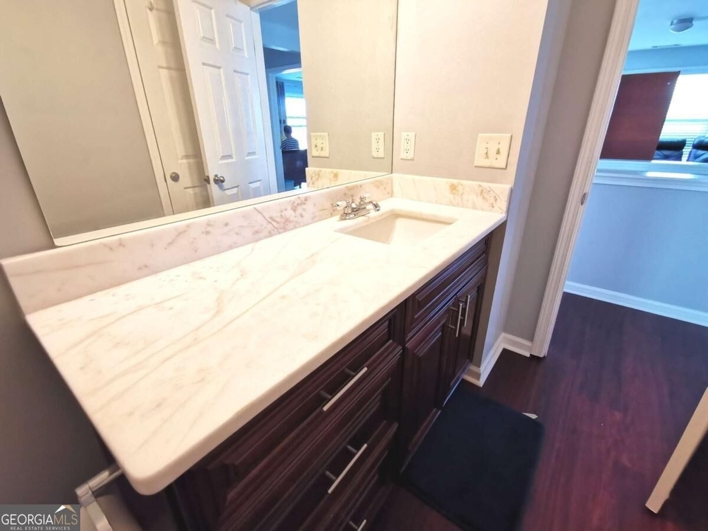 1913 Executive Drive - Photo 30