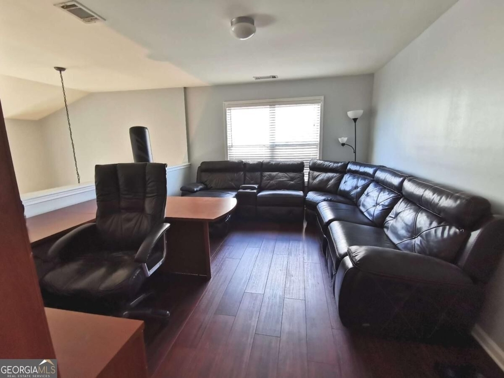 1913 Executive Drive - Photo 27