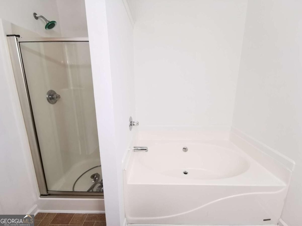 2073 Executive Drive - Photo 20