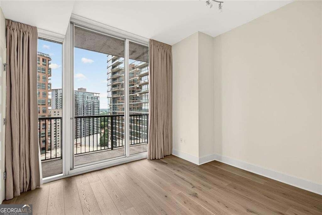 1080 Peachtree Street Ne - Photo 16