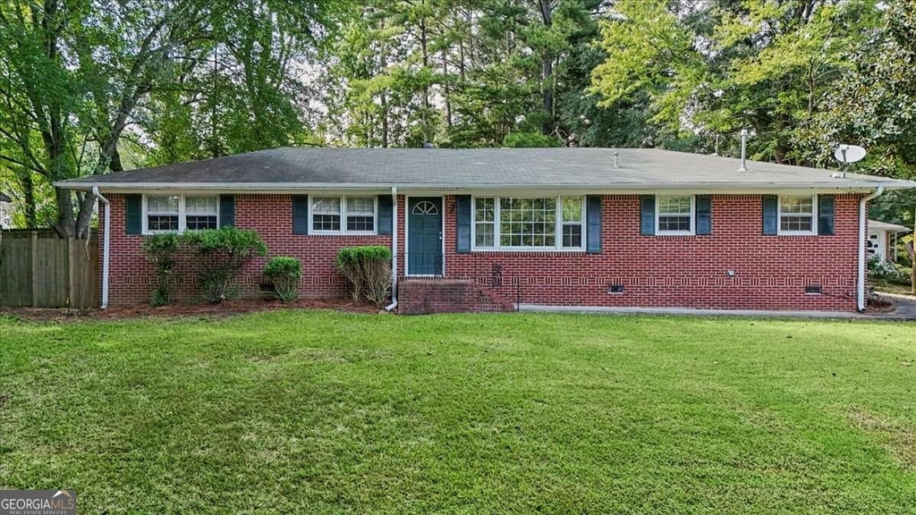 107 Pinecrest Circle - Photo 0