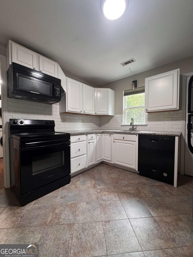 3048 Woodham Way Se - Photo 7