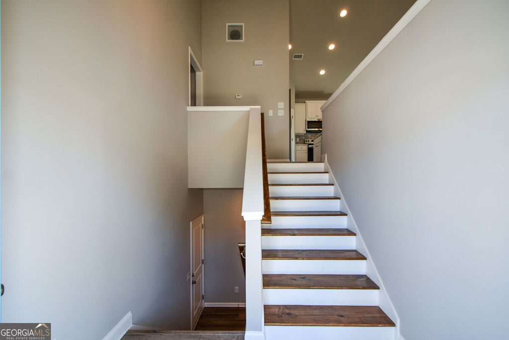1816 Jessica Way - Photo 4