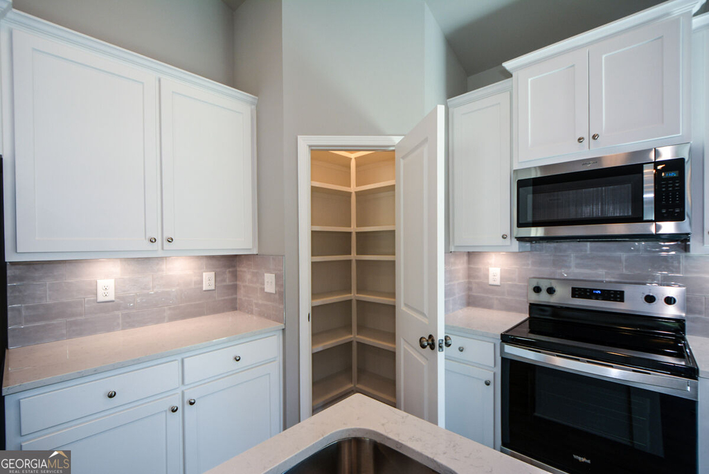1816 Jessica Way - Photo 14