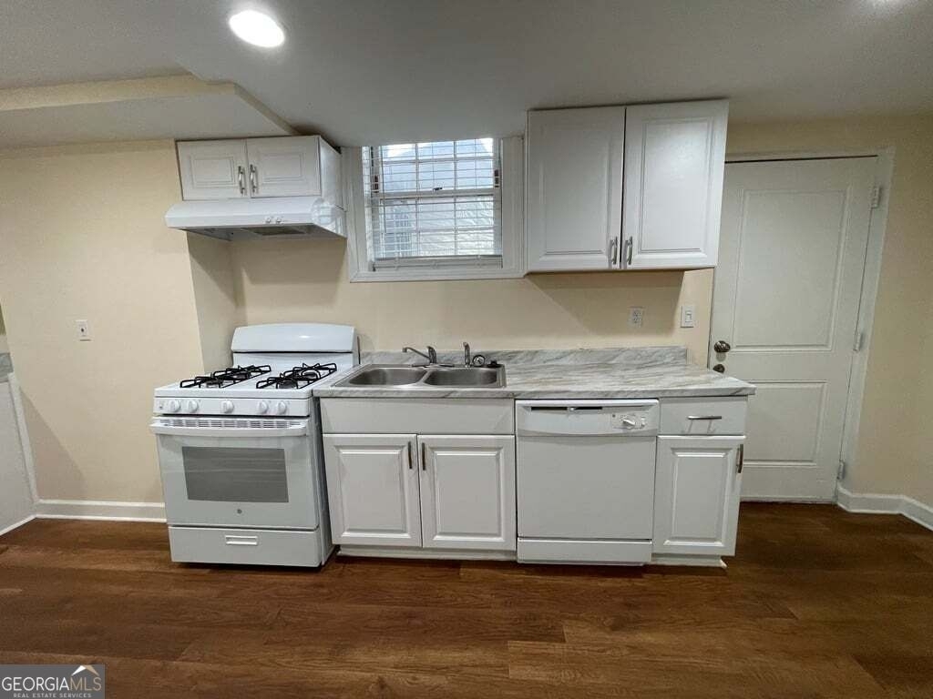 2106 Pawnee Drive Se - Photo 1